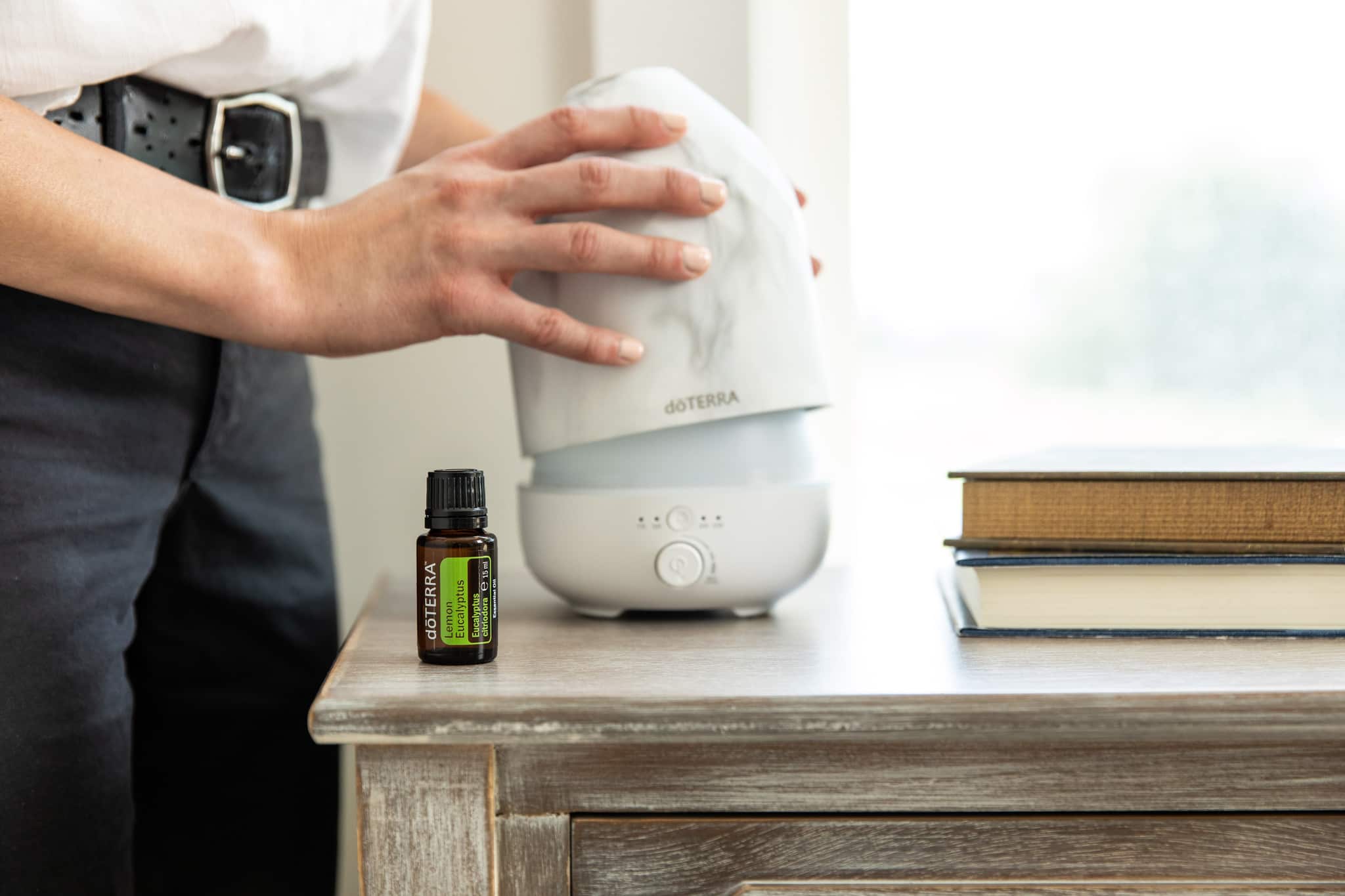 Aromatische Anwendung ätherischer Öle, hier mit Diffuser